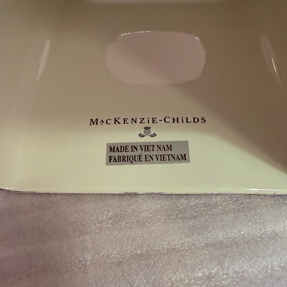 MacKenzie-Childs Courtly Check Tras Bin and Tissue box holder Set - Picture 10 of 14